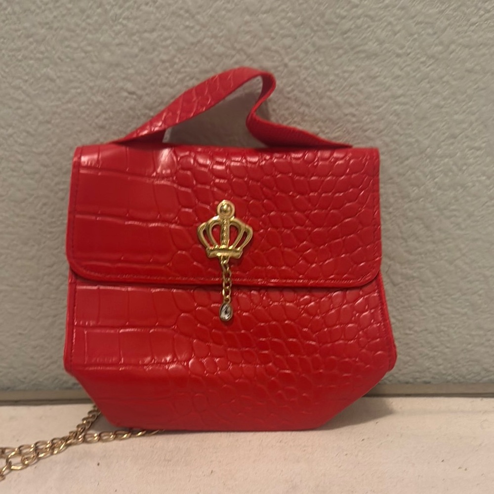 Elegant Red Croc-Embossed Mini Bag with Gold Crown Accent
